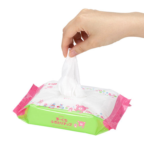 Pigeon Hand & Mouth Wipes 420 Sheets(6 Packs x 70 Sheets) for Ultimate Convenience & Hygiene